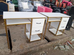 Nail Table