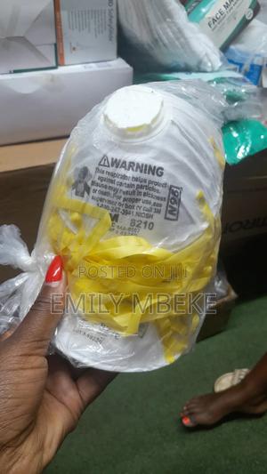 N 95 Mask 8210 3m - main view