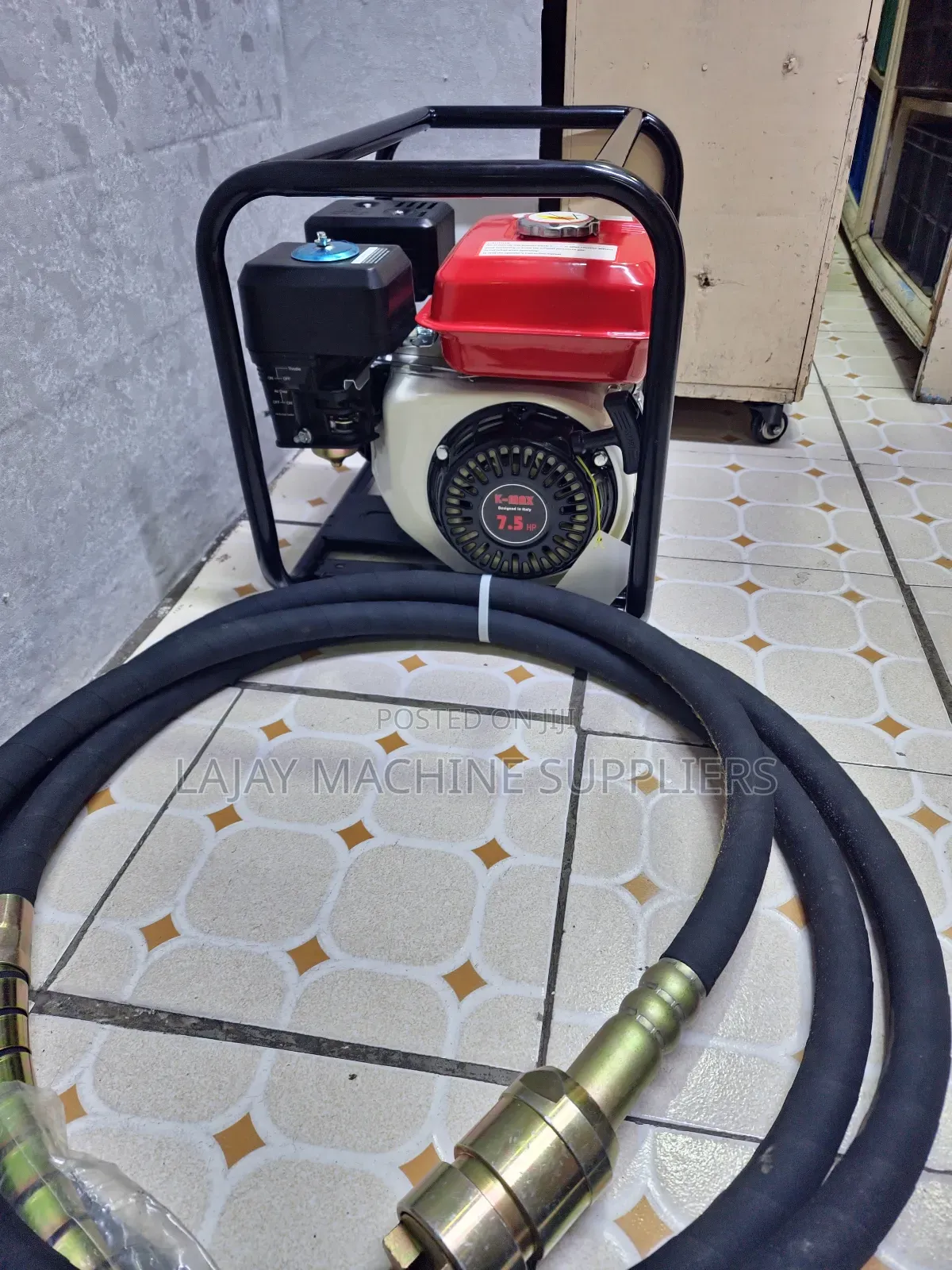 K-Max Italy 7.5hp Concrete Vibrator