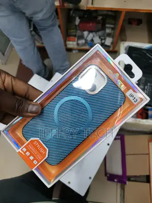 Tel Protect Magnetic Carbon Case for iPhone 13 Blue