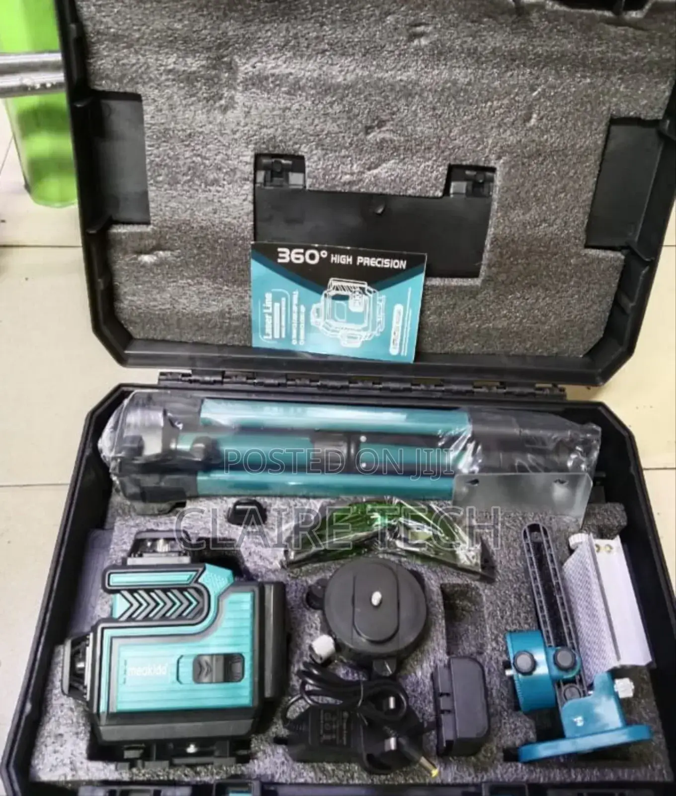 Makita Laser Level With Free Stand