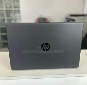Laptop HP 255 8GB AMD Ryzen 5 SSD 256GB