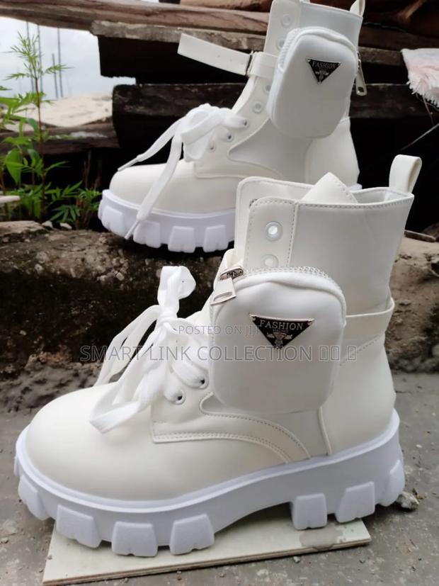 Ladies Prada Boots - thumbnail 3