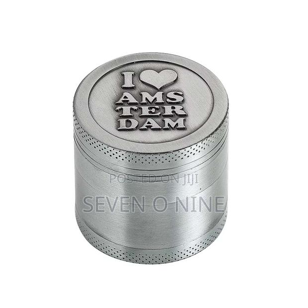 Metallic Dry Herb Grinder 40mm Diameter