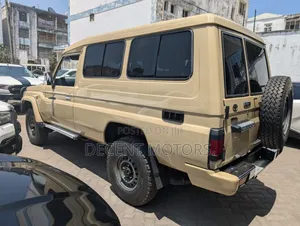 Toyota Land Cruiser 2018 Beige
