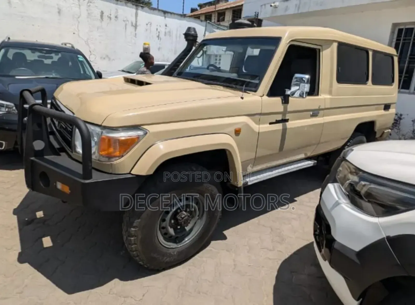 Toyota Land Cruiser 2018 Beige