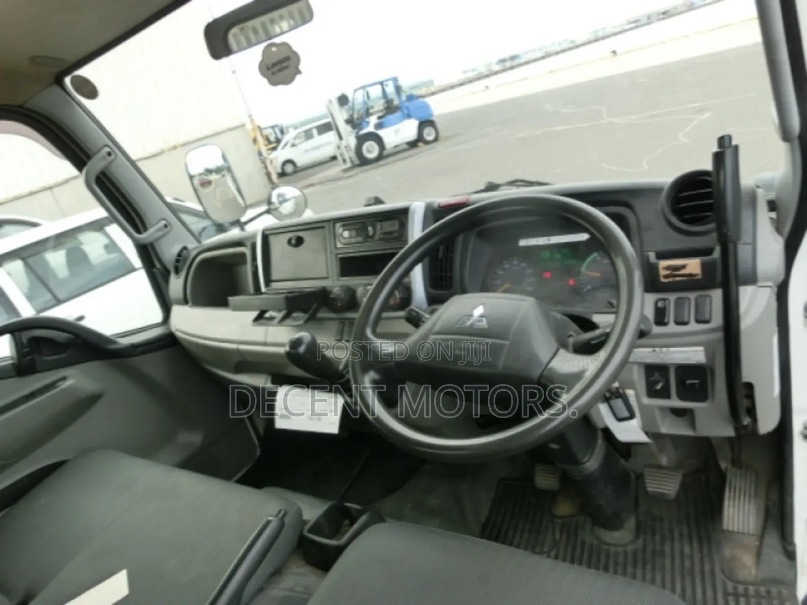 Mitsubishi Tipper