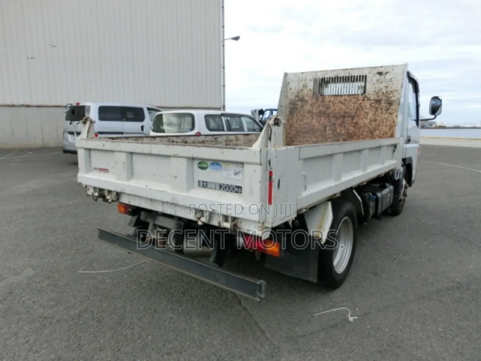 Mitsubishi Tipper