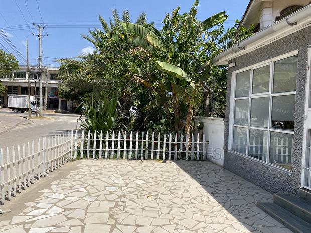 Super Nice Shot for Rent Ideal for Restaurants - thumbnail 3