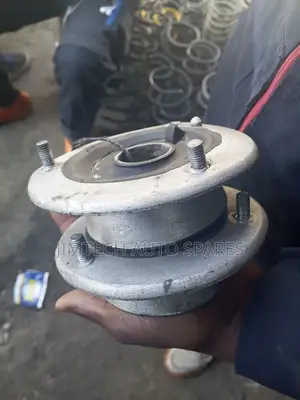 BMW X3 Front Shock Mountain