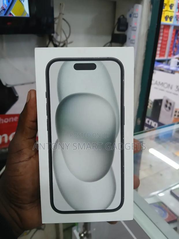 New Apple iPhone 15 128 GB Black - main view