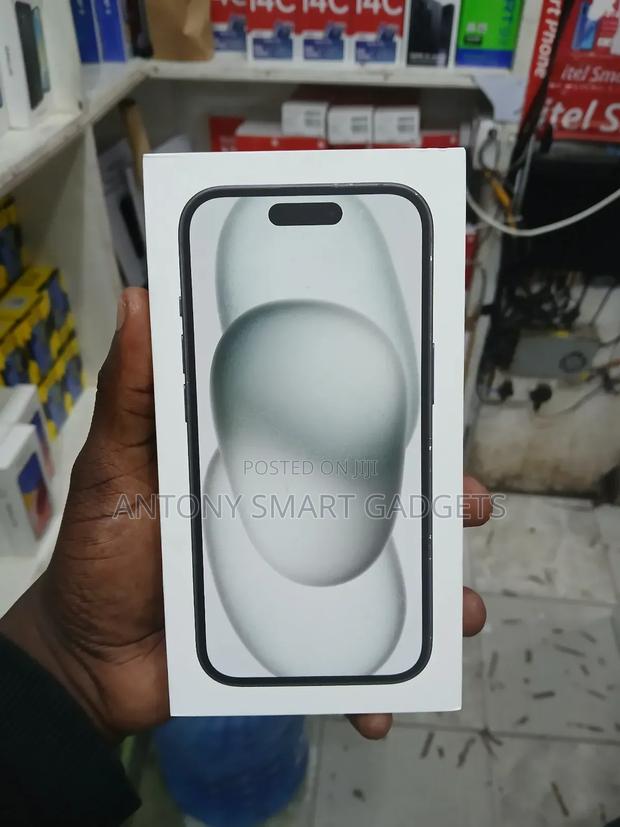 New Apple iPhone 15 128 GB Black - thumbnail 4