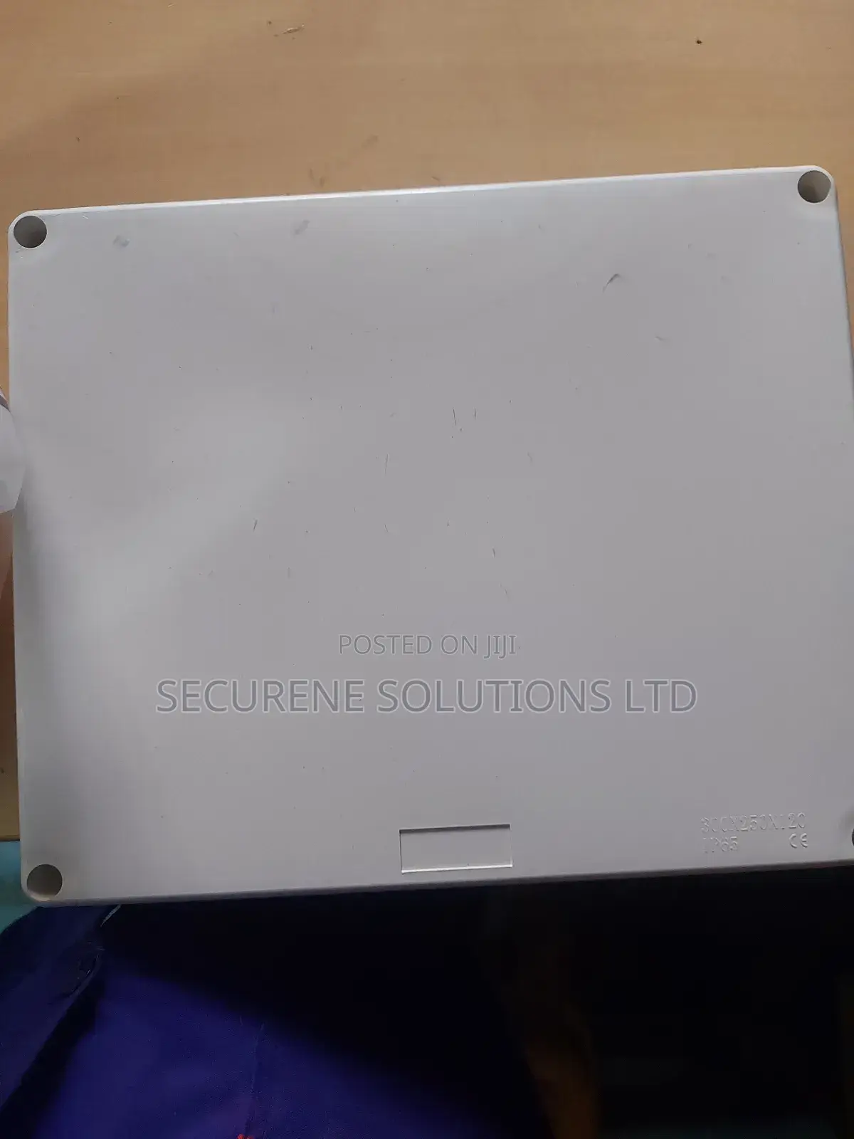 An Adaptor Box With Dimensions 300×250×120 Mm
