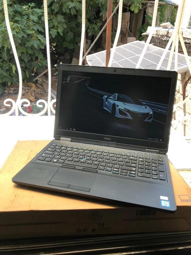 Laptop Dell Latitude 3510 8GB Intel Core I7 SSD 256GB