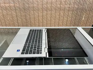 Laptop HP EliteBook 830 G8 16GB Intel Core I7 SSD 512GB