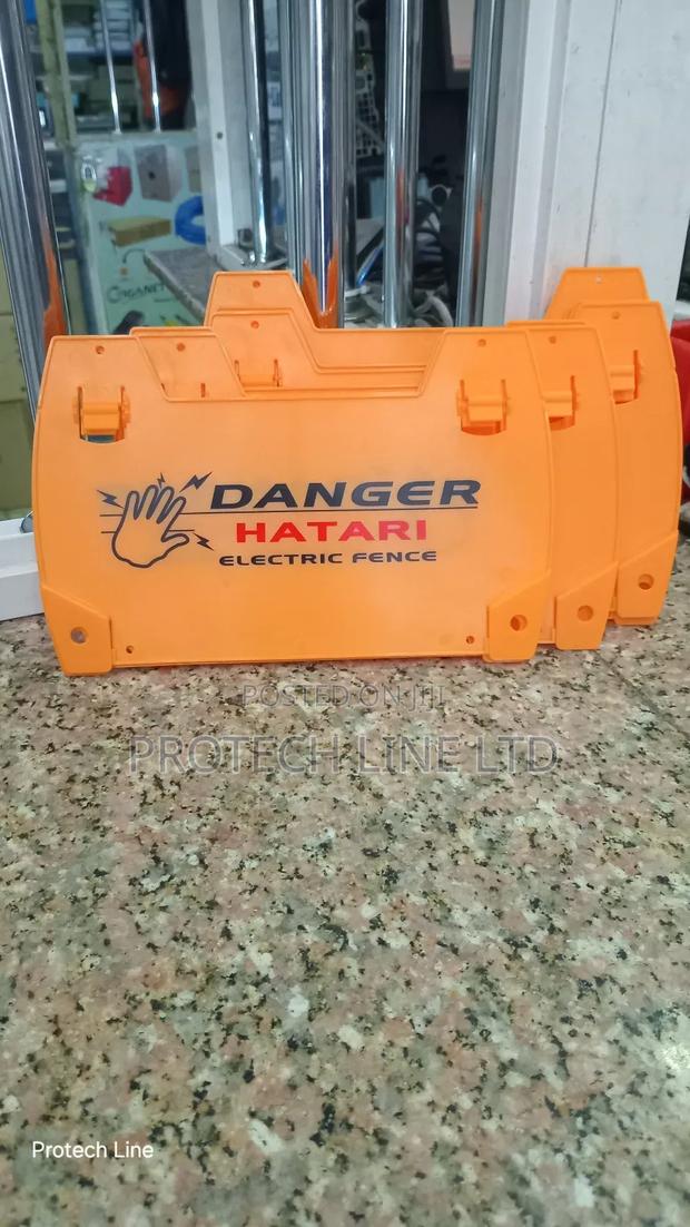 Warning Electric Fence Sign - thumbnail 4