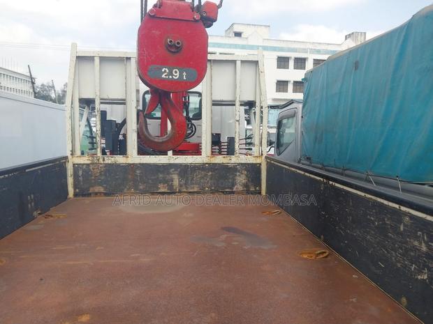 Isuzu Elf With Crane 3tonnes - thumbnail 5