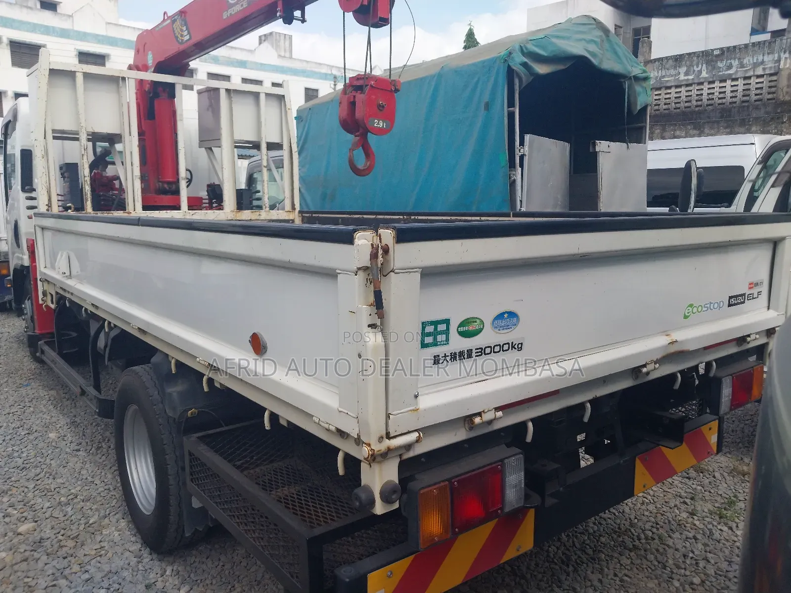Isuzu Elf With Crane 3tonnes