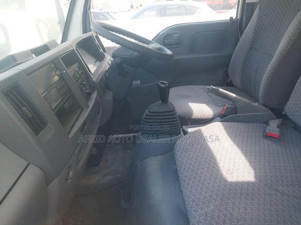 Isuzu Elf Mini Truck Freezer Body - thumbnail 9