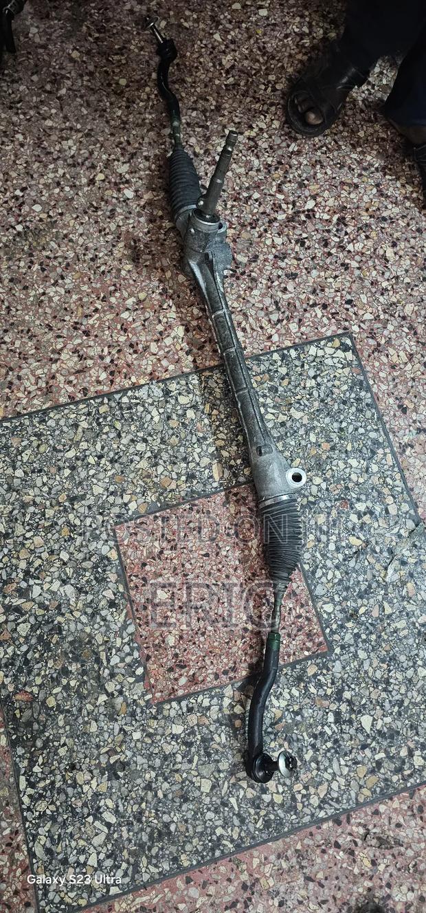 Auris Steering Rack