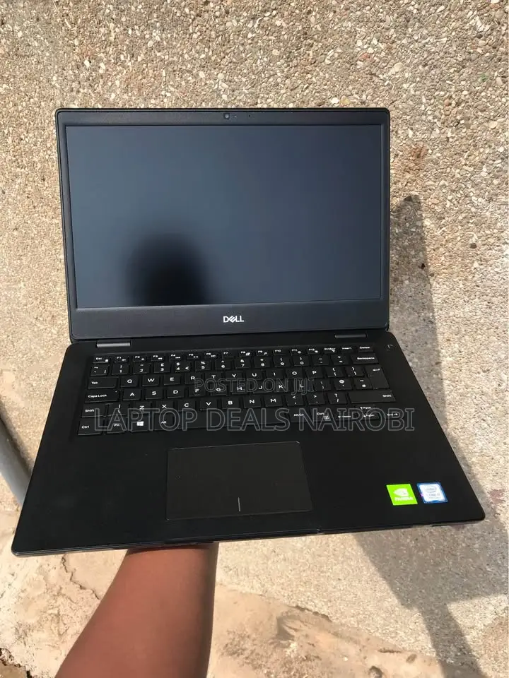 Laptop Dell Latitude 3400 8GB Intel Core I7 SSD 512GB