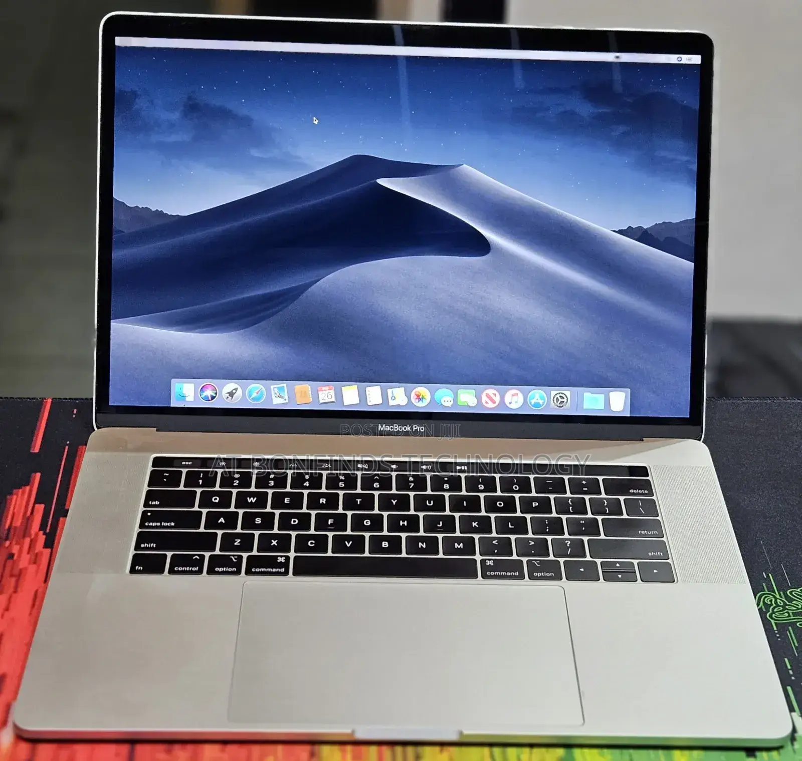 Laptop Apple MacBook Pro 2018 32GB Intel Core I7 SSD 32GB