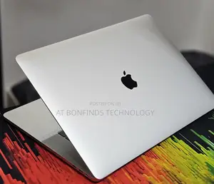 Laptop Apple MacBook Pro 2018 32GB Intel Core I7 SSD 32GB