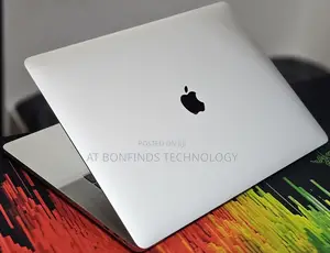Laptop Apple MacBook Pro 2018 32GB Intel Core I7 SSD 32GB