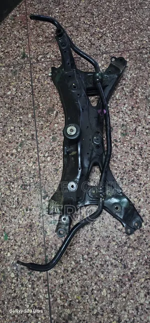 Honda Vezel Crossmember
