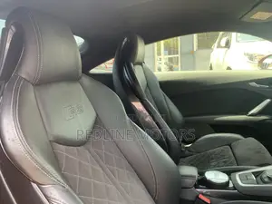 Audi TT 2.0T AWD quattro Roadster 2017 Orange