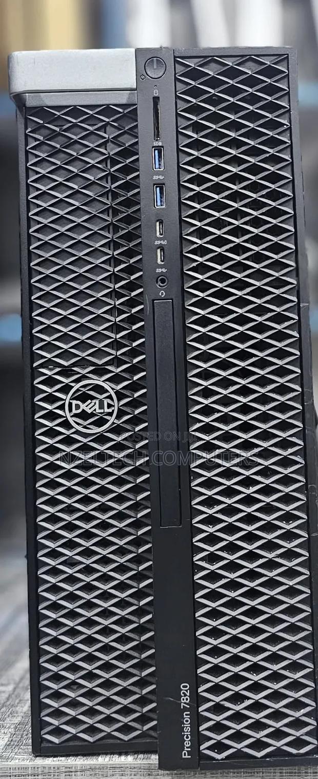 Desktop Computer Dell Precision 7820 32GB Intel Xeon HDD+SSD 512GB