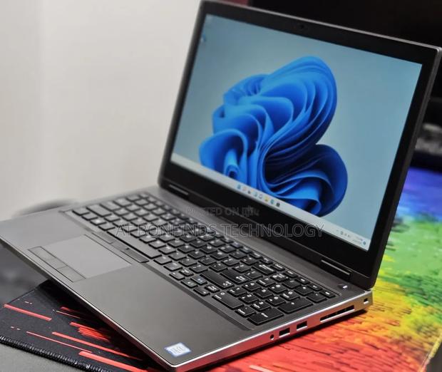 Laptop Dell Precision 7540 32GB Intel Core I7 SSD 256GB - main view