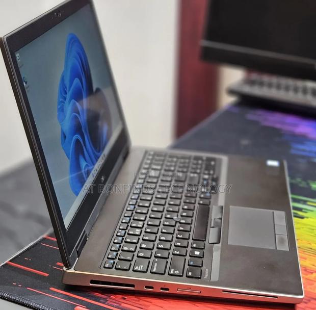 Laptop Dell Precision 7540 32GB Intel Core I7 SSD 256GB - thumbnail 2