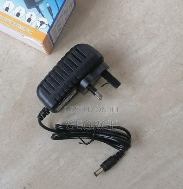 Undefeated Power Adapter Dc 12v 2a - main view