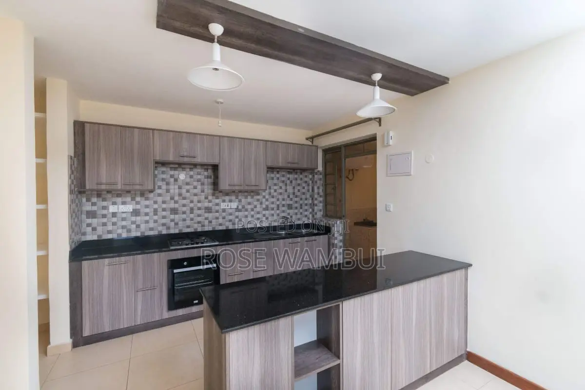 4bdrm Apartment in Roysambu for sale