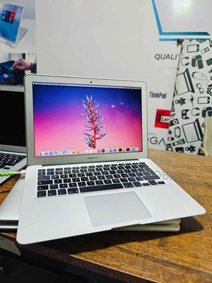Laptop Apple MacBook Air 2017 8GB Intel Core I5 SSD 256GB - main view