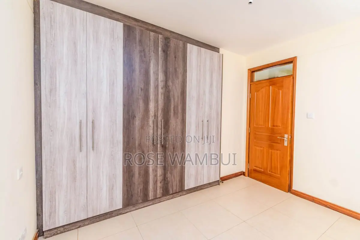 4bdrm Apartment in Roysambu for sale