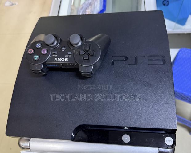 Black Well Maintained Ps3 - thumbnail 3