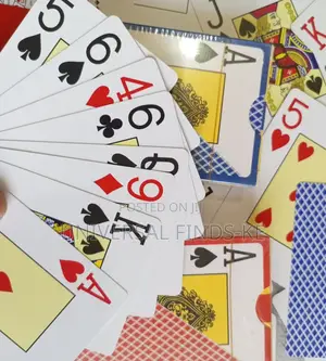 Texas Hold 'Em Plastic Playing Card Game