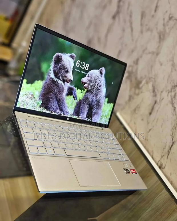 Laptop HP 16GB AMD Ryzen 5 SSD 512GB - main view