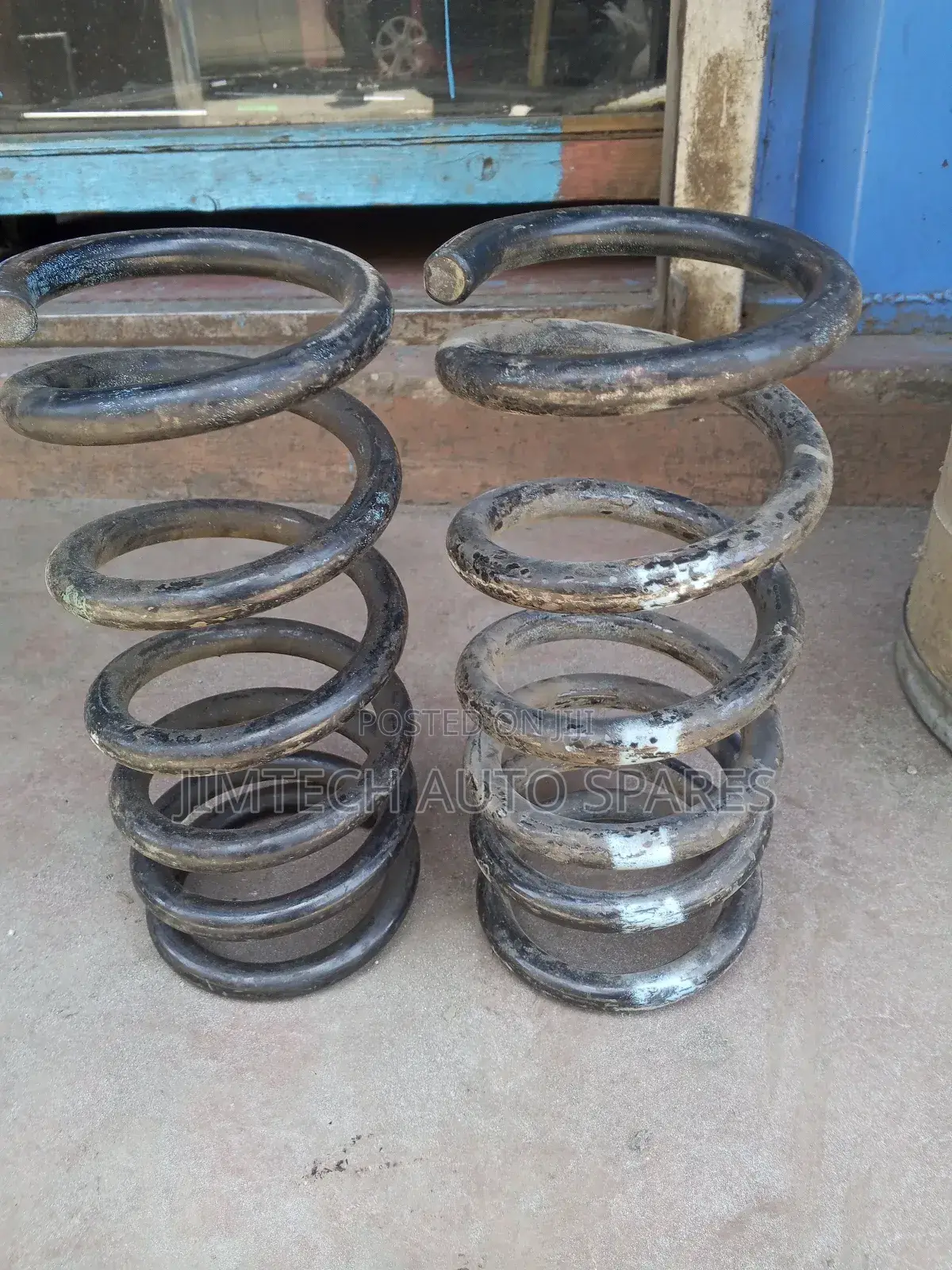 Toyota Voxy Old Model Rear Heavy Duty Springs