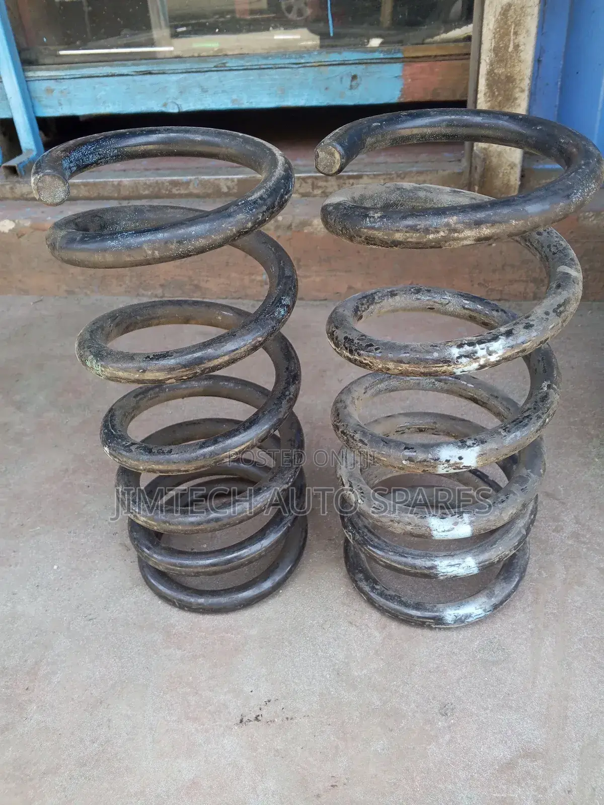 Toyota Voxy Old Model Rear Heavy Duty Springs