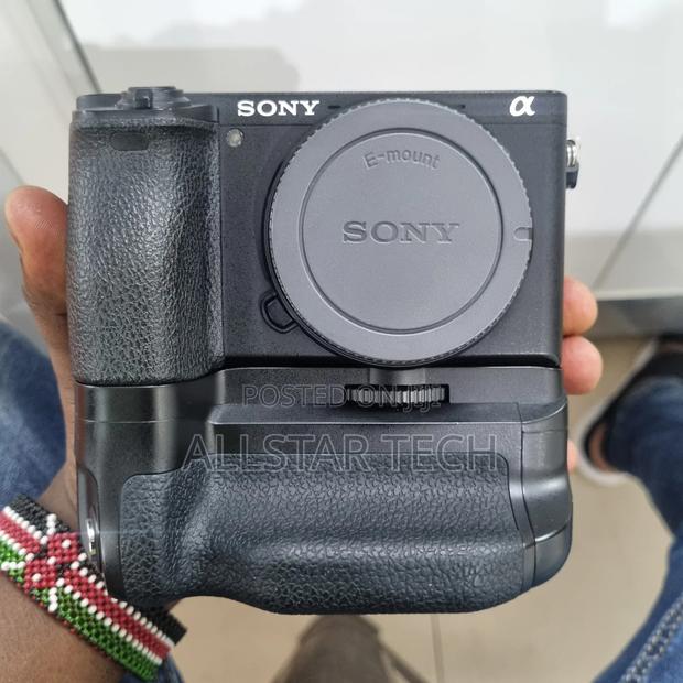 Sony Alpha A6500 Mirrorless With Battery Grip - thumbnail 2