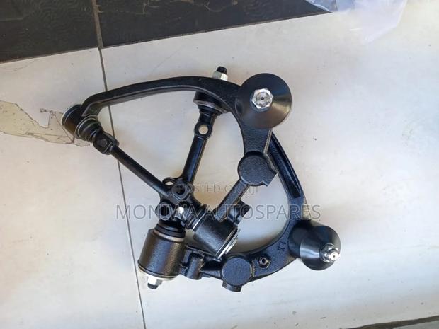 Upper Arm Toyota Hiace 7l 4 Wheel Drive