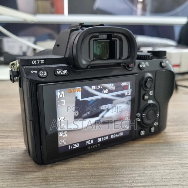 Sony A7 Iii Mirrorless Camera With 28-70mm F/3.5-5.6 Lens - thumbnail 4