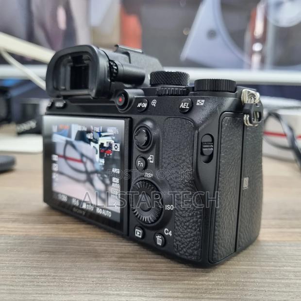 Sony A7 Iii Mirrorless Camera With 28-70mm F/3.5-5.6 Lens - thumbnail 5