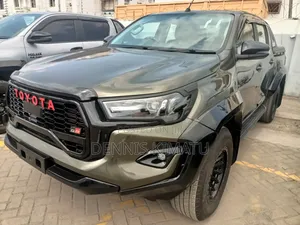 Toyota Hilux 2018 Green