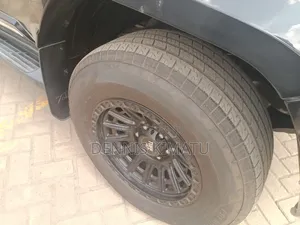 Toyota Hilux 2018 Green