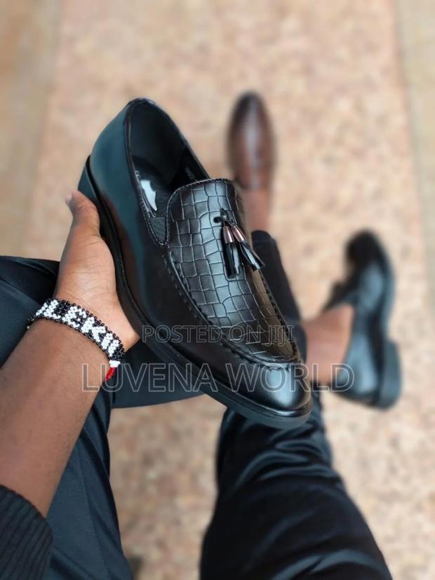 Slip Ons Officials - thumbnail 2