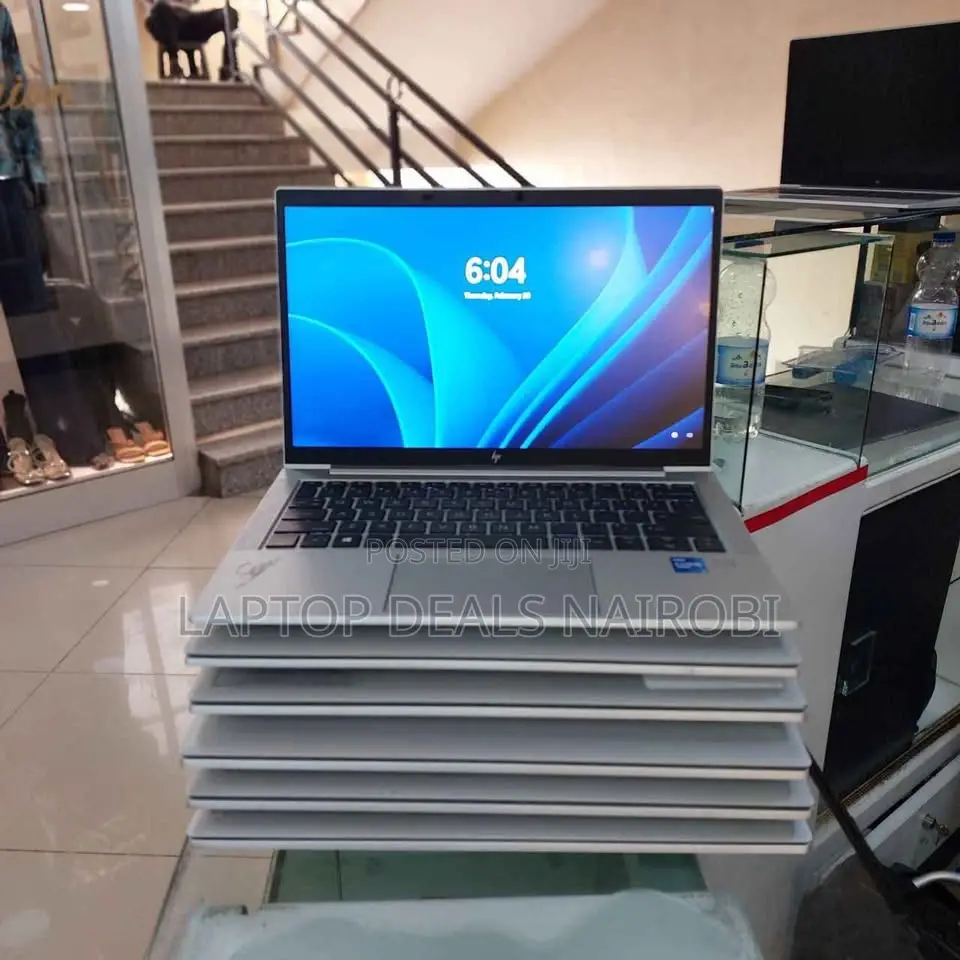 Laptop HP EliteBook 830 G8 16GB Intel Core I5 SSD 512GB